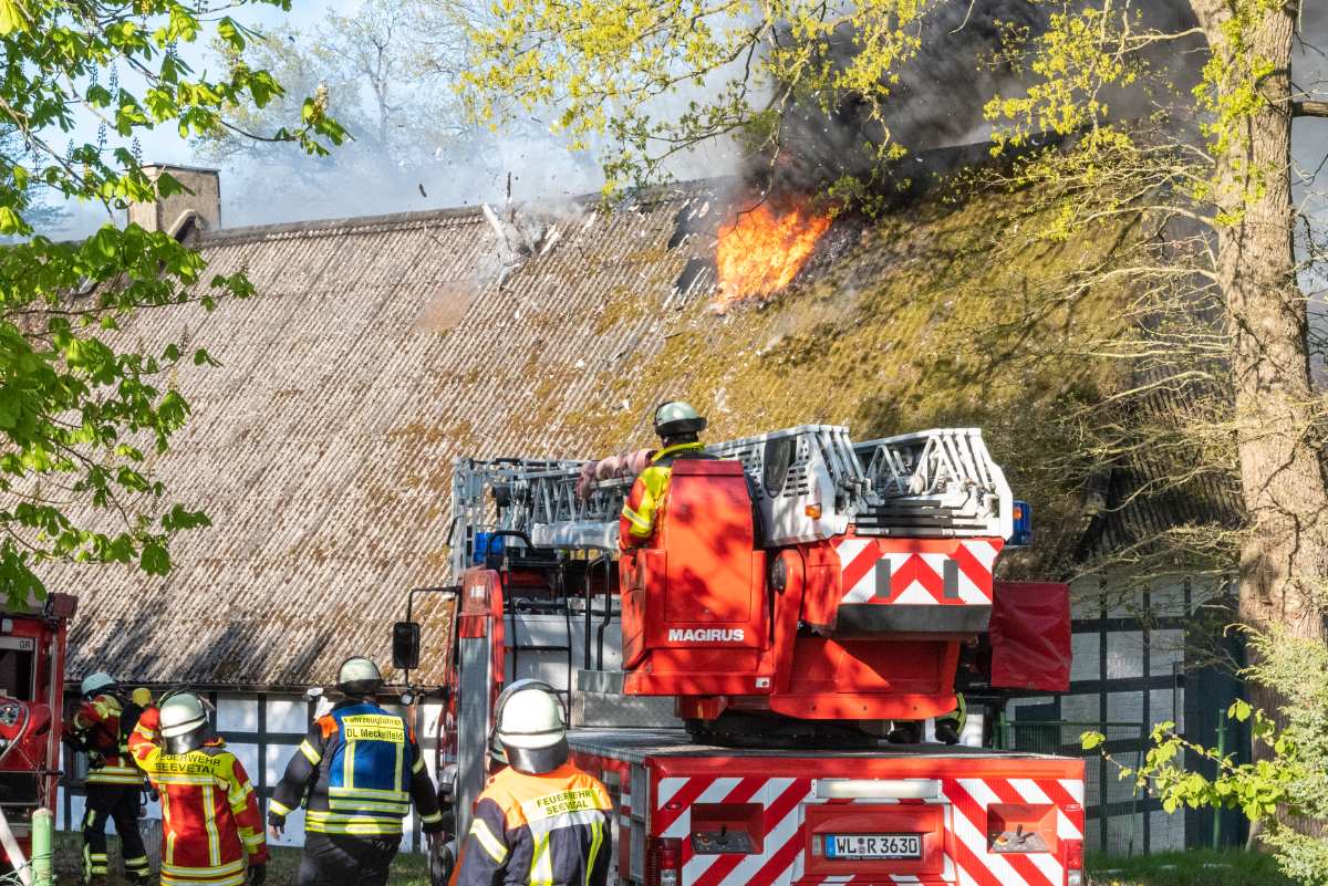 Wohnhaus wird durch Feuer stark beschädigt