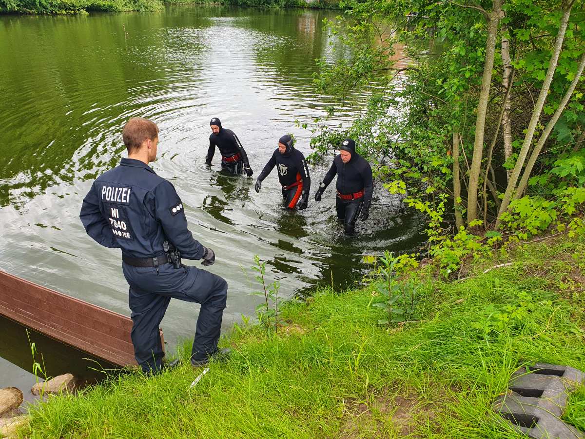 78-jährige Seniorin aus Apensen vermisst - Polizei sucht weiteren Zeugen
