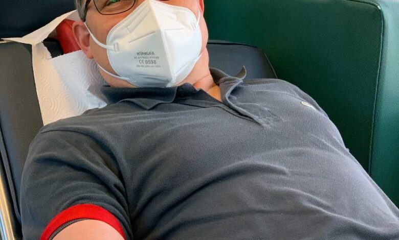 Mit gutem Beispiel voran: Mitarbeiter der Elbe Kliniken spenden Blut