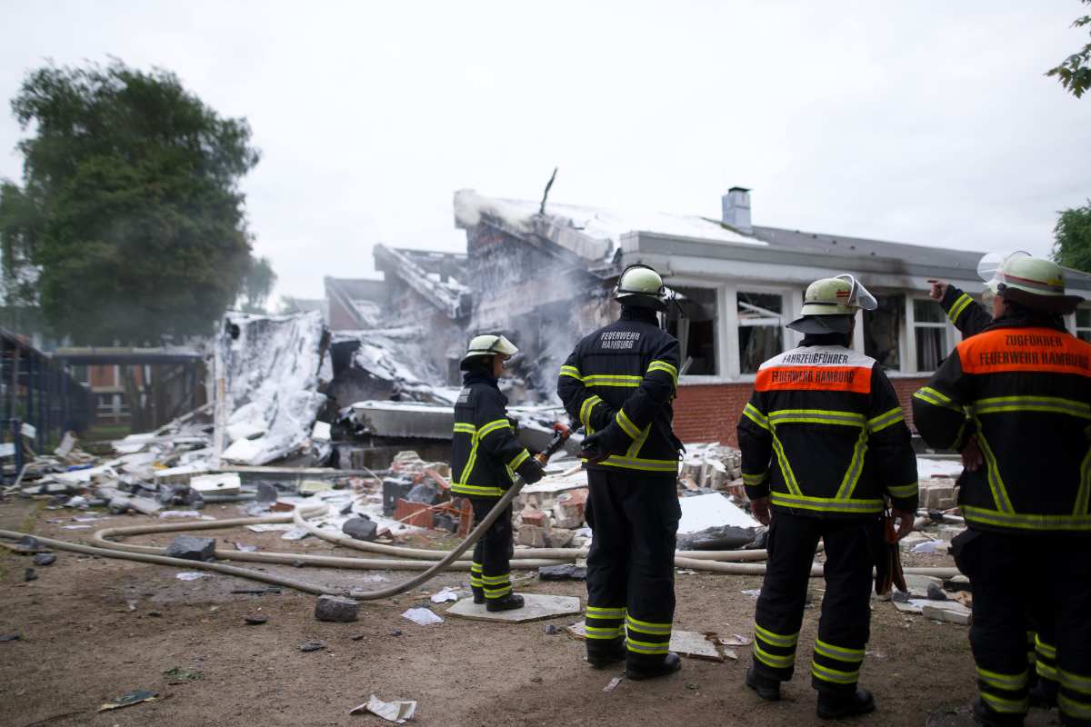 Explosion in der Stadtteilschule zerstört Verwaltungstrakt