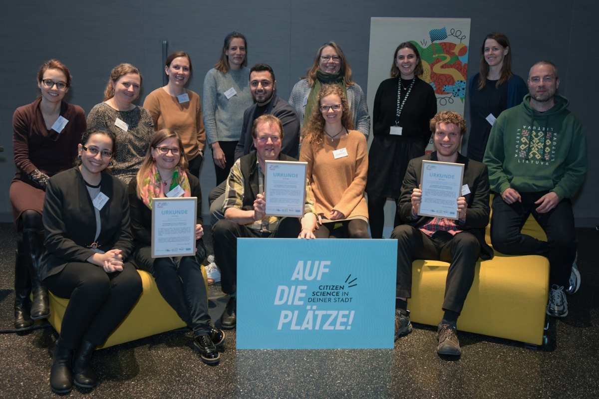 „Stadtrandgeschichten“ werden vom Bundesministerium<br>gefördert 1 „Stadtrandgeschichten“ werden vom Bundesministerium<br>gefördert