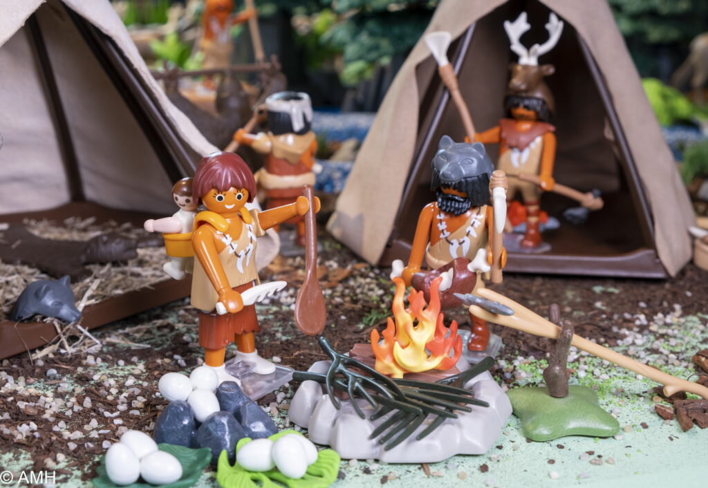 Neue Sonderausstellung im Archäologischen Museum Hamburg PLAYMOBIL - Archäologische Zeitreise