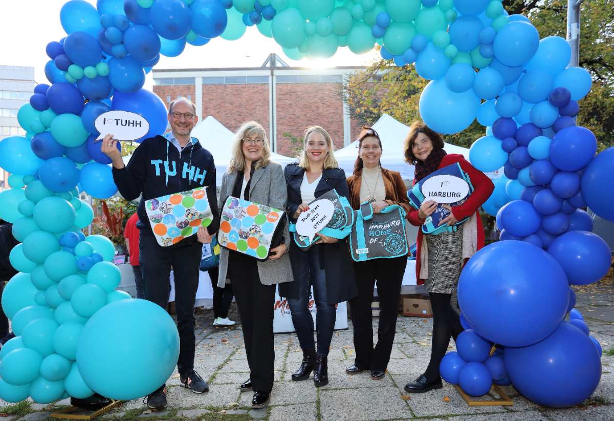 Harburg hieß seine neuen Studierenden herzlich willkommen 1 Harburg hieß seine neuen Studierenden herzlich willkommen