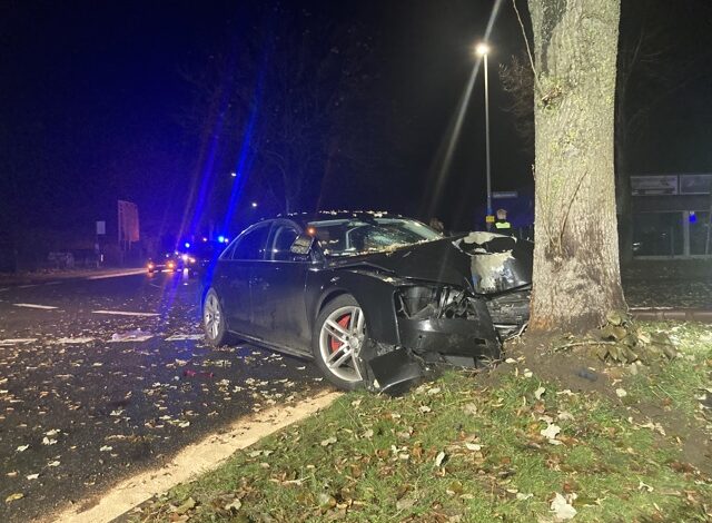 Tumulte und Angriffe auf Rettungskräfte bei Verkehrsunfall mit zum Teil schwer verletzten Autoinsassen