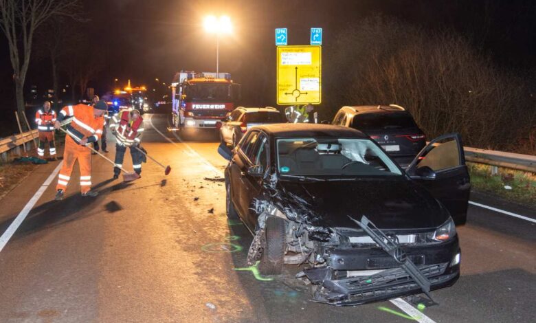 Sechs Verletzte bei Unfall am Stauende
