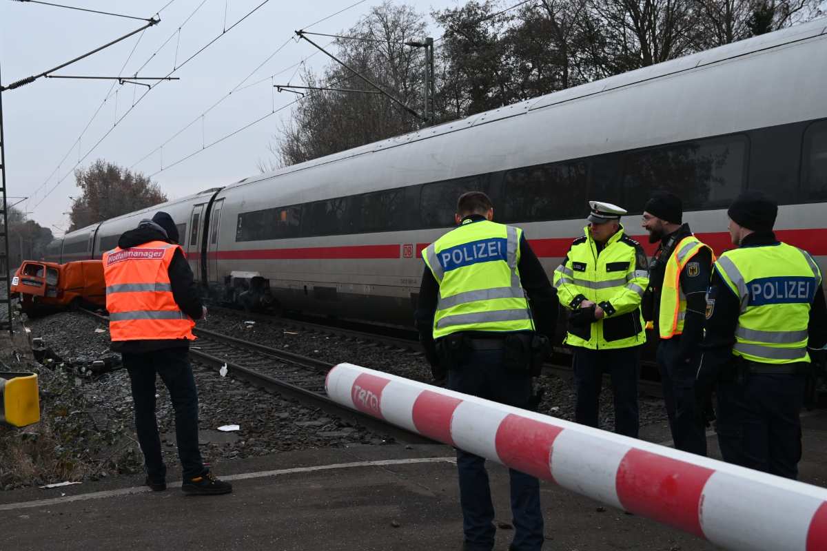Zugunfall legt Bahnverkehr zwischen Hamburg und Bremen vorrübergehend lahm