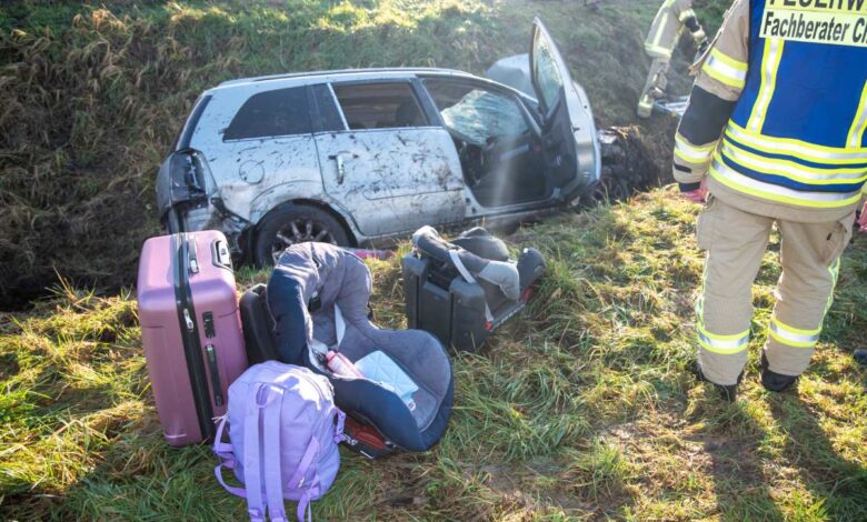 Das verunfallte Auto ist zu sehen.
