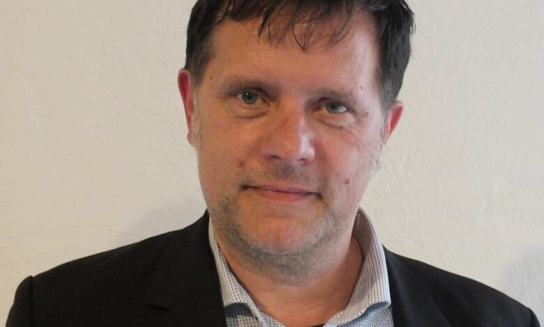 Ein Portraitfoto.