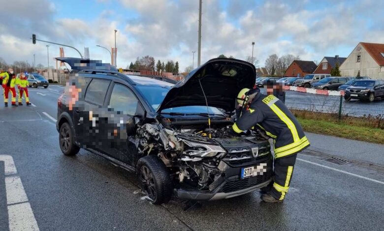 Ein verunfalltes Fahrzeug