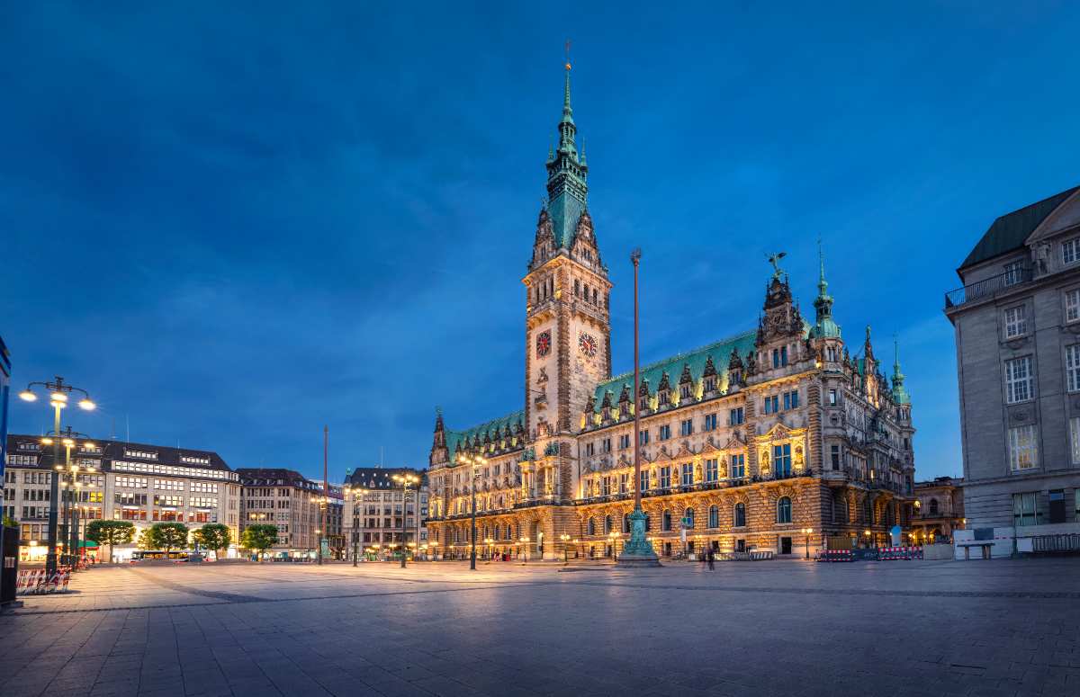 Der Rathausmarkt in Hamburg.