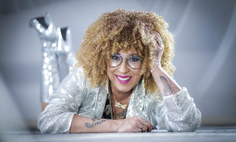 Esther Filly kehrt mit neuem Sound zurück: "SEELENZAUBER" Konzert in Hamburg 2023