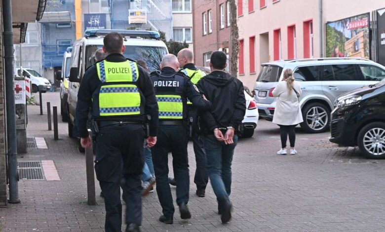 Polizei und Bezirksamt Harburg bekämpfen illegales Glücksspiel in Gaststätte und Vereinslokal