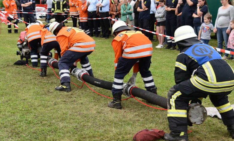 Freiwillige Feuerwehr Tönnhausen triumphiert beim Kreisfeuerwehrtag in Marschacht 8 Freiwillige Feuerwehr Tönnhausen triumphiert beim Kreisfeuerwehrtag in Marschacht