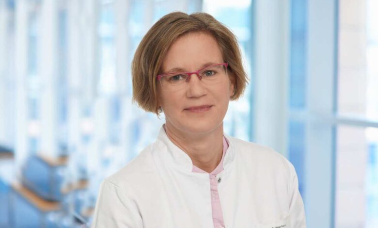 Chefärztin des Elbe Klinikums Buxtehude erhält Spitzen-Zertifikat in minimal-invasiver Gynäkologie