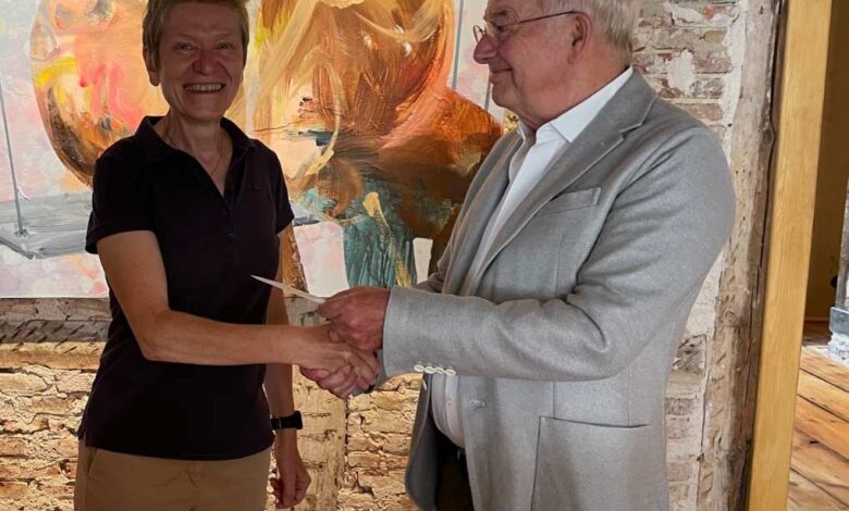 Arne Weber spendet 25.000 Euro: Harburger Unternehmer unterstützt DRK-Obdachlosen-Einrichtung 4 Arne Weber spendet 25.000 Euro: Harburger Unternehmer unterstützt DRK-Obdachlosen-Einrichtung