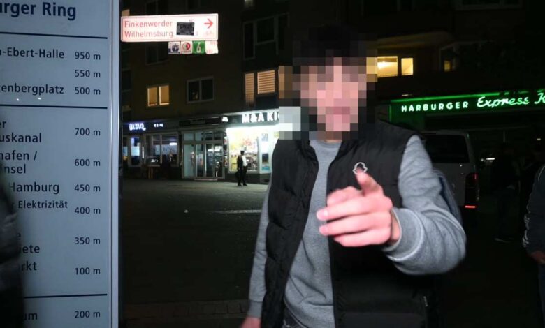 Judenhass und Hitler-Verehrung: Jugendliche randalieren in der Harburger Innenstadt 12 Judenhass und Hitler-Verehrung: Jugendliche randalieren in der Harburger Innenstadt