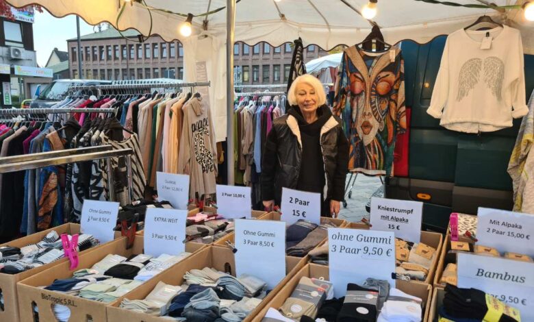 Nicht nur zu Nikolaus eine gute Wahl: Die Socken-Königin vom Wochenmarkt