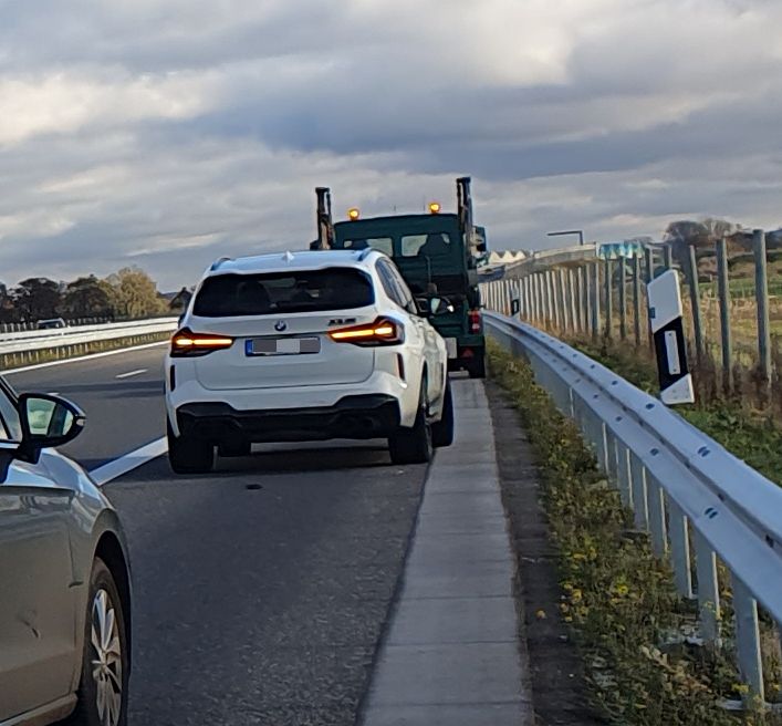Nach Unfall sucht Polizei wichtigen Zeugen