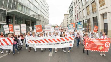 Apotheken demonstrieren gegen geplante Regulierung und lassen Geschäfte geschlossen