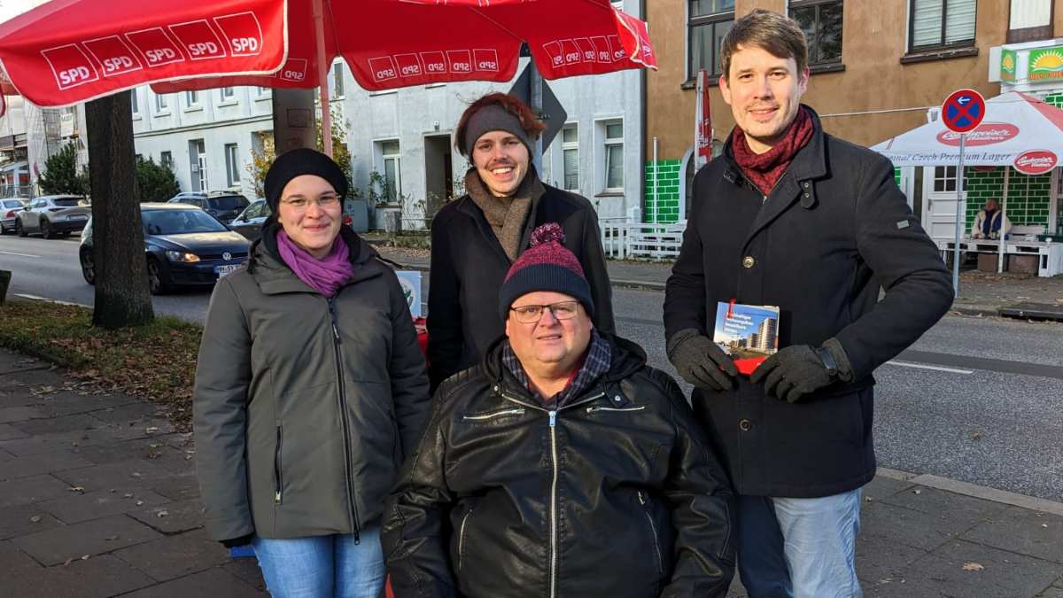 Rote Socken wünschenswert: SPD-Infostand bei kaltem Novemberwetter