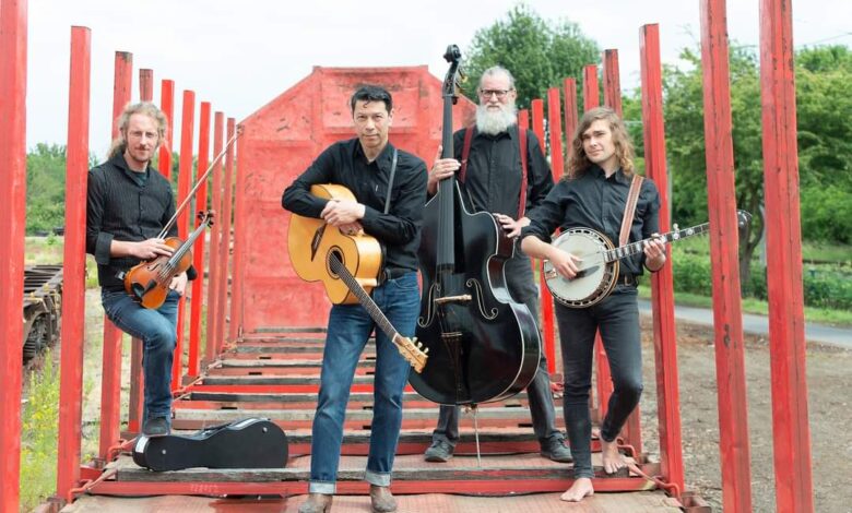 Dörphus übernimmt Bluegrass Cash Konzert aus dem Komm du Programm