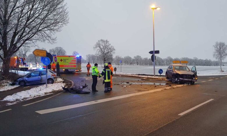 Ein leicht verletzter Autofahrer bei Autounfall in Ritschermoor