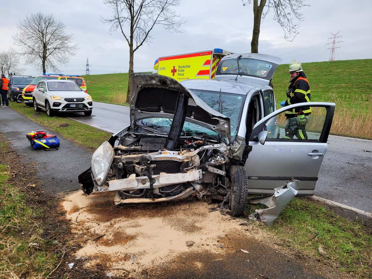 63-jähriger Autofahrer bei Unfall im Alten Land schwer verletzt