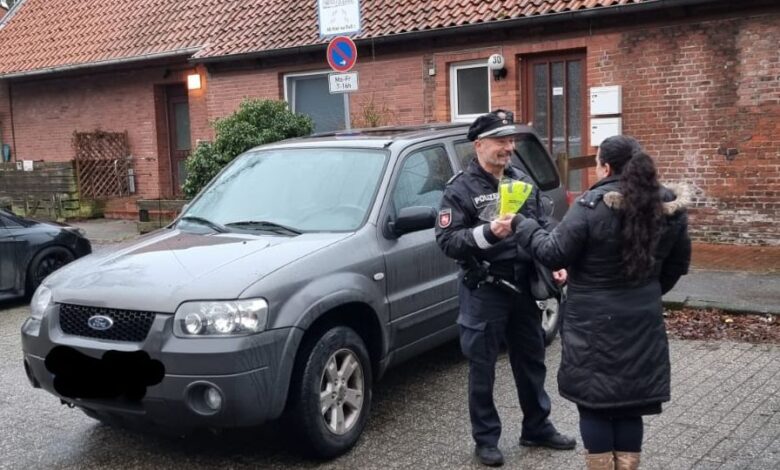 Elternhaltestelle für die Grundschule Campe - Polizei und Hansestadt überprüfen die Akzeptanz