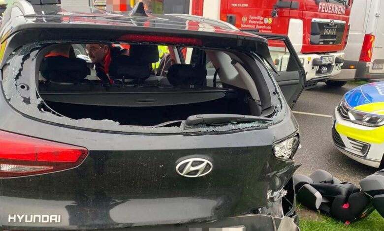 Autofahrerin bei Unfall auf der Bundesstraße 3 in Buxtehude verletzt