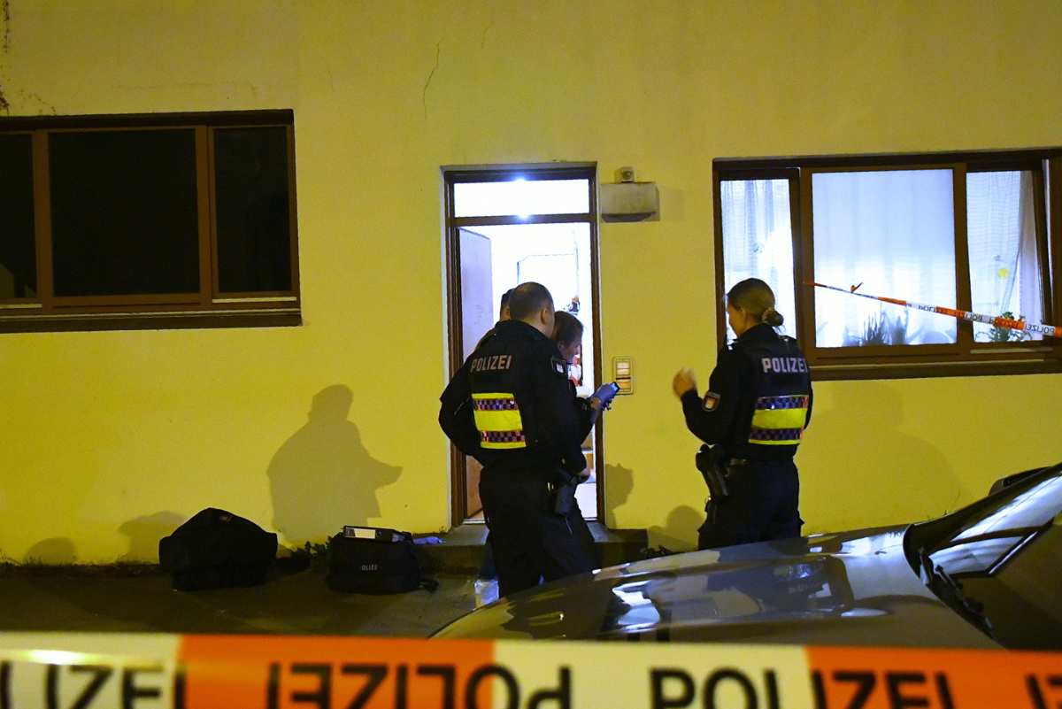 Messerstichverletzung in Wohnunterkunft: Alkoholisierter Streit eskaliert