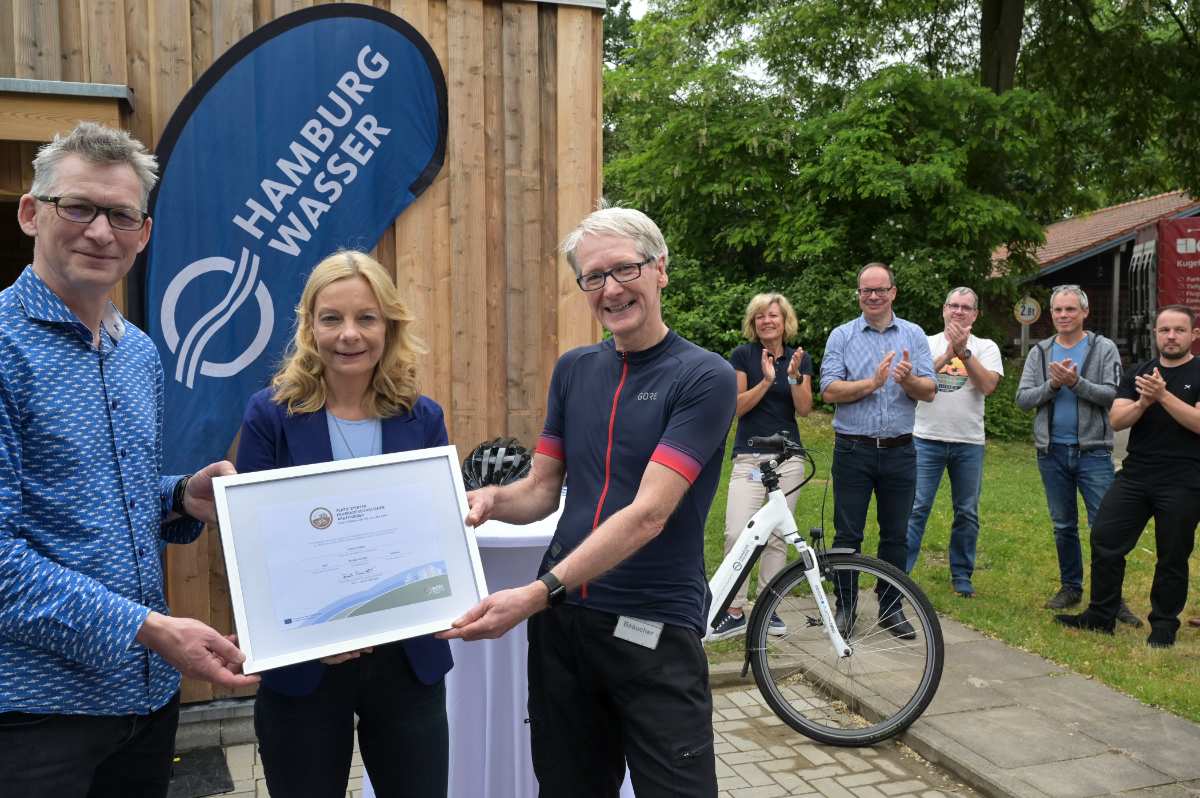 Großes Hamburger Versorgungsunternehmen als "Fahrradfreundlicher Arbeitgeber" ausgezeichnet