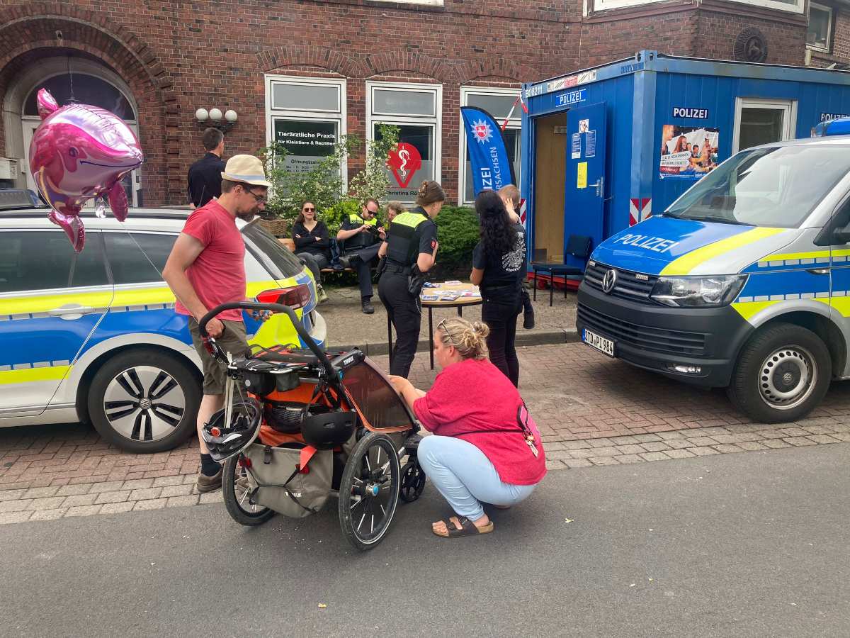 Friedlicher Pfingstmarkt in Neukloster: Polizei und Veranstalter ziehen positive Bilanz