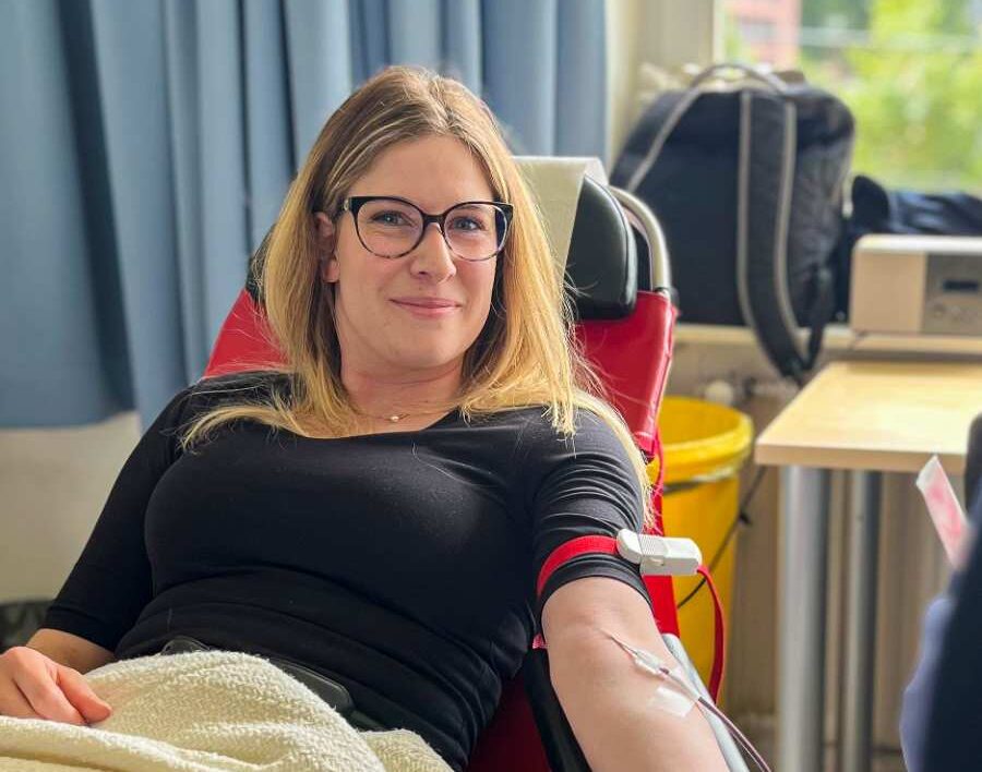 Mitarbeiter der Elbe Kliniken spenden Blut: Lebensrettende Aktion in Stade und Buxtehude