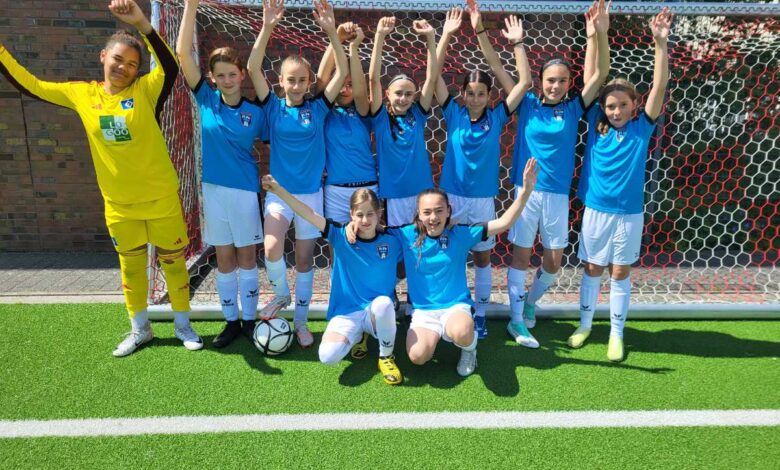 FiFa-Mädchen wollen neues Outfit nach Berlin tragen