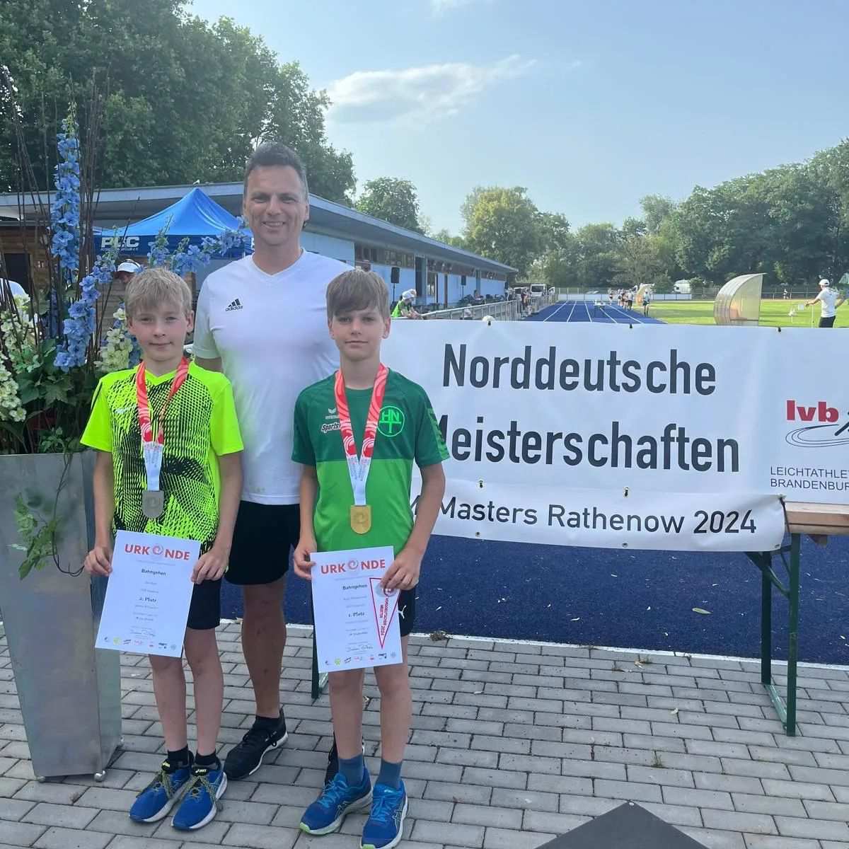 Erfolge bei Norddeutschen Meisterschaften: HNT-Leichtathleten holen mehrere Titel bei Wettkämpfen in Rathenow