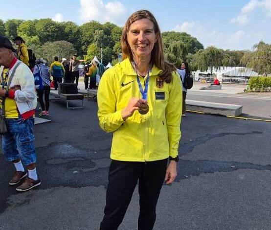Weltmeistertitel: Anja Schönemann holt mit der Staffel WM-Gold nach Hausbruch 5 Weltmeistertitel: Anja Schönemann holt mit der Staffel WM-Gold nach Hausbruch