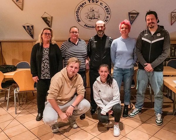 Neuer Vorstand: Staffelstab beim TSV Moorburg weitergegeben