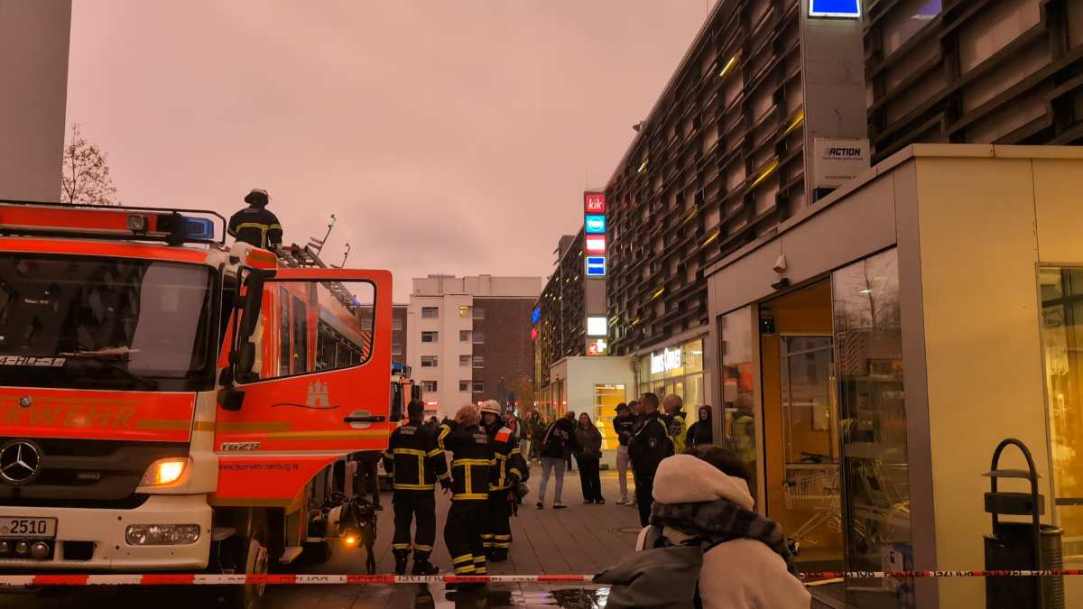 Einkaufszentrum evakuiert: Sprinkleranlage setzt Luna Center unter Wasser