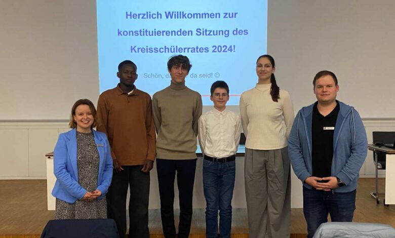 Kreisschülerrat und Kreiselternrat im Landkreis Stade starten in neue Amtszeit 10 Kreisschülerrat und Kreiselternrat im Landkreis Stade starten in neue Amtszeit