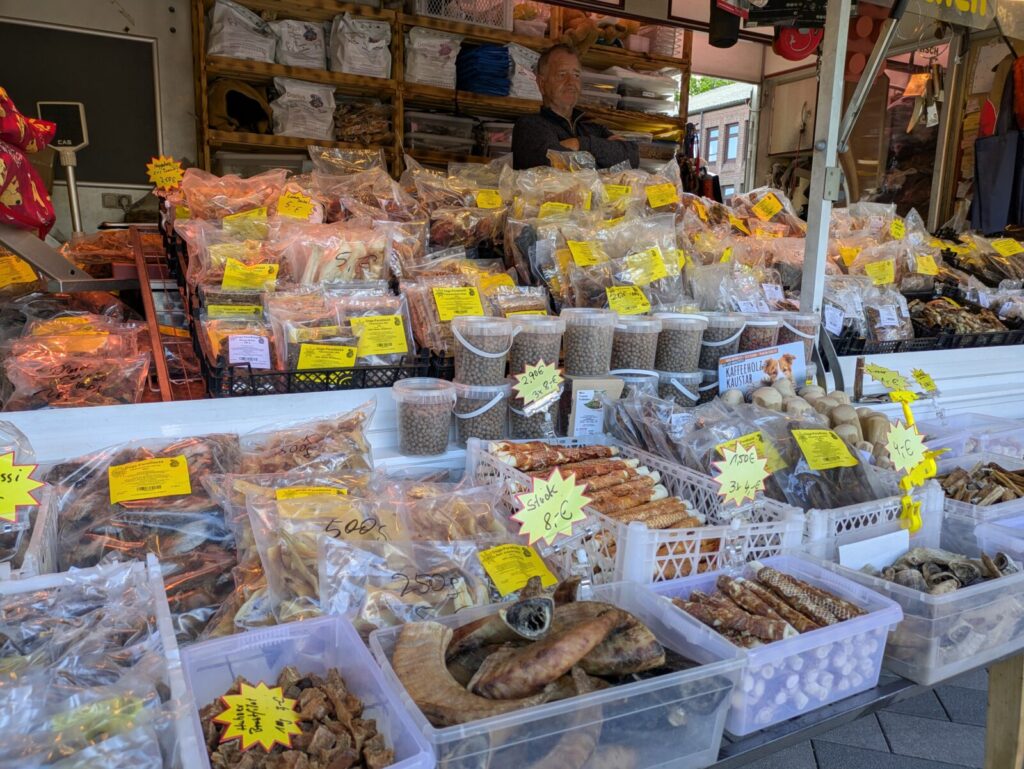 Hochwertiger Heimtierbedarf auf dem Wochenmarkt am 5. Juni mit Probierrabatt