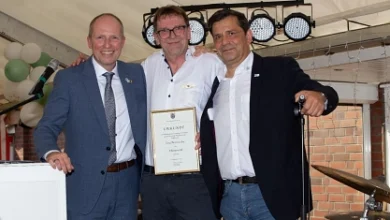 Ehrennadel für jahrzehntelanges Engagement