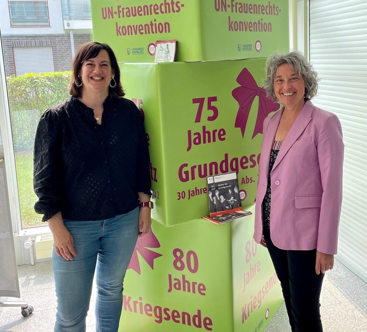 Frauenrechte, Jubiläum, Ausstellung, Diskussion