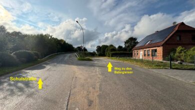 Kreuzung mit Weg zu Bahngleisen