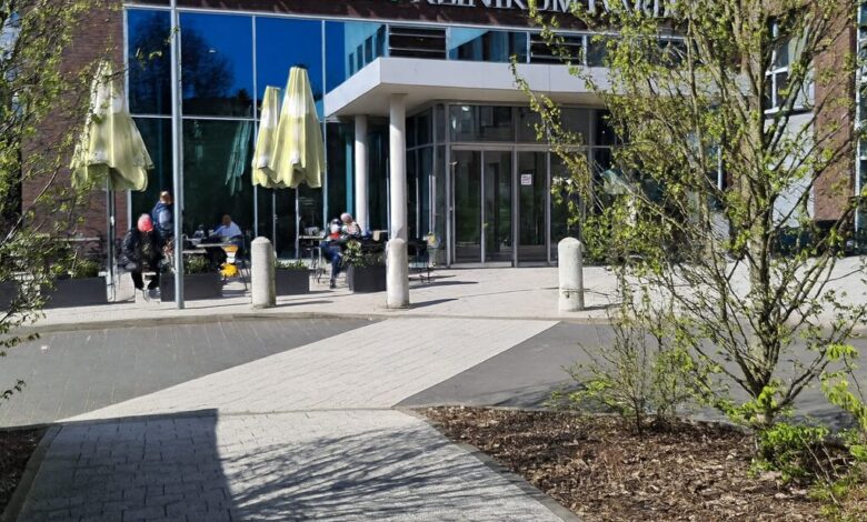 Katastrophale Notfallversorgung bedroht den Hamburger Süden – Groß-Sand kämpft ums Überleben 6 Eingang zur Asklepios Klinik im Lande