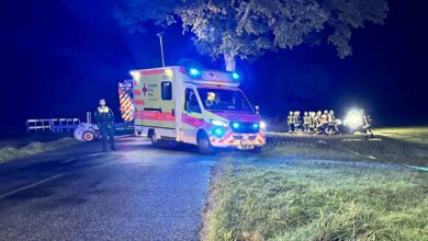 Rettungswagen bei nächtlichem Einsatz