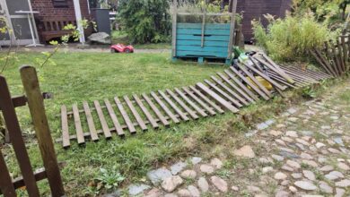 Umgefallener Zaun im Garten