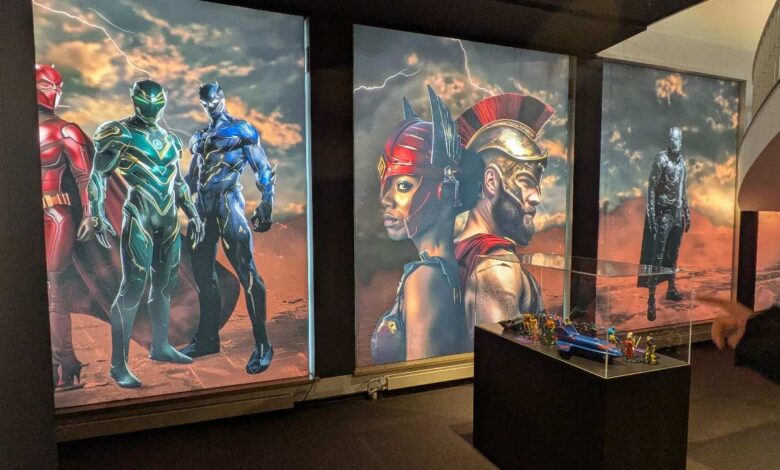Von Herakles bis Superman: Archäologisches Museum Hamburg zeigt neue Sonderausstellung „Mythos Superhelden“ 8 Superhelden in dramatischer Kulisse