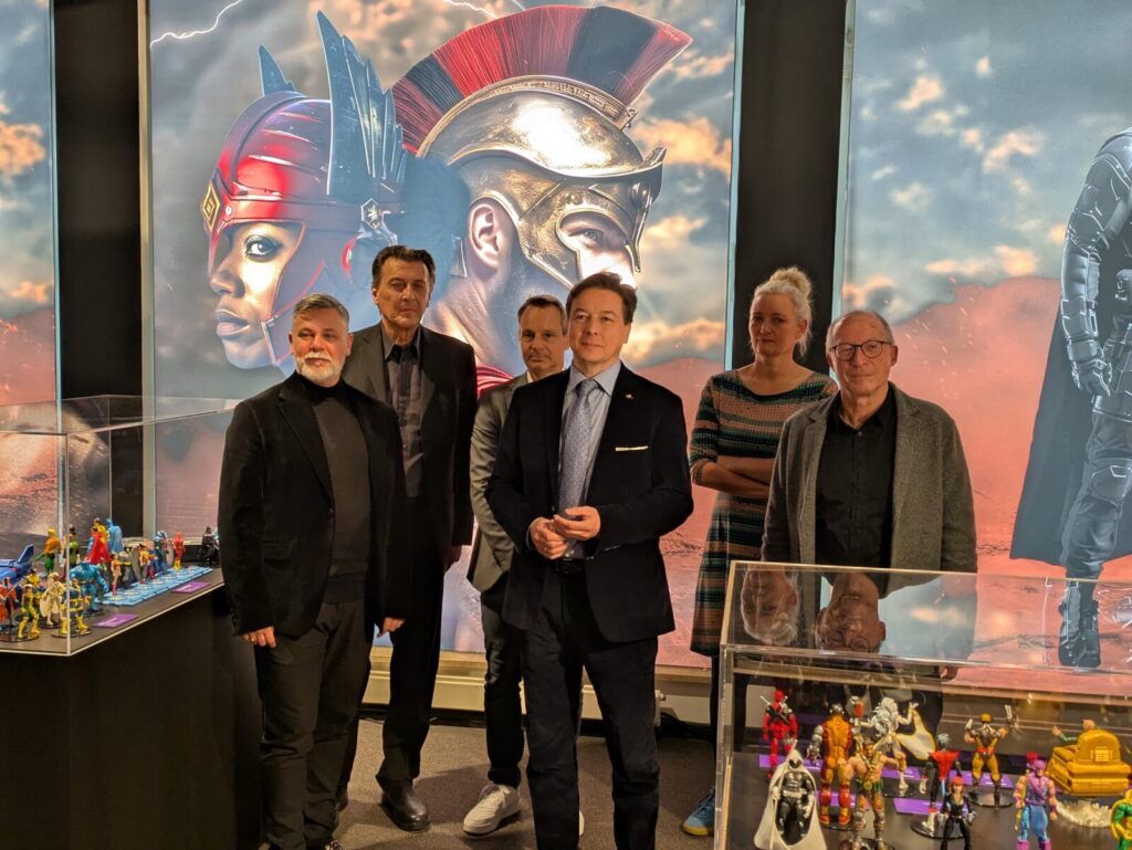 Von Herakles bis Superman: Archäologisches Museum Hamburg zeigt neue Sonderausstellung „Mythos Superhelden“