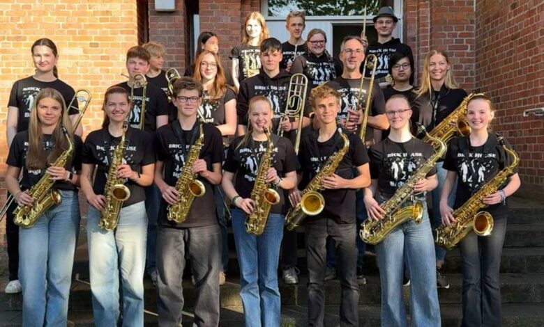 NDR Bigband und Brickhouse Bigband vereinen am 27. November 2025 in Meckelfeld Generationen des Jazz 8 NDR Bigband und Brickhouse Bigband vereinen am 27. November 2025 in Meckelfeld Generationen des Jazz
