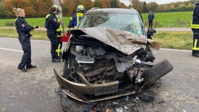 Frontalcrash bei Horneburg-Daudieck: Mehrere Verletzte – Rettungshubschrauber im Einsatz 2 Frontalcrash bei Horneburg-Daudieck: Mehrere Verletzte – Rettungshubschrauber im Einsatz
